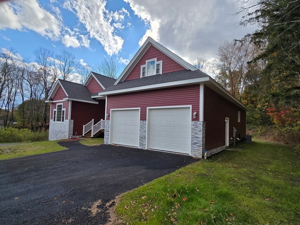 Single Family Residence at 73 Dudley Hill Rd, Dudley MA 01571, Dudley, photo 5 of 41