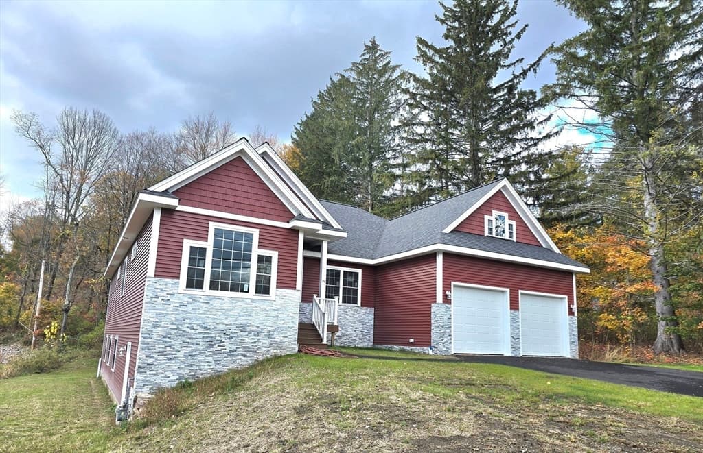 Single Family Residence at 73 Dudley Hill Rd, Dudley MA 01571, Dudley, photo 4 of 41