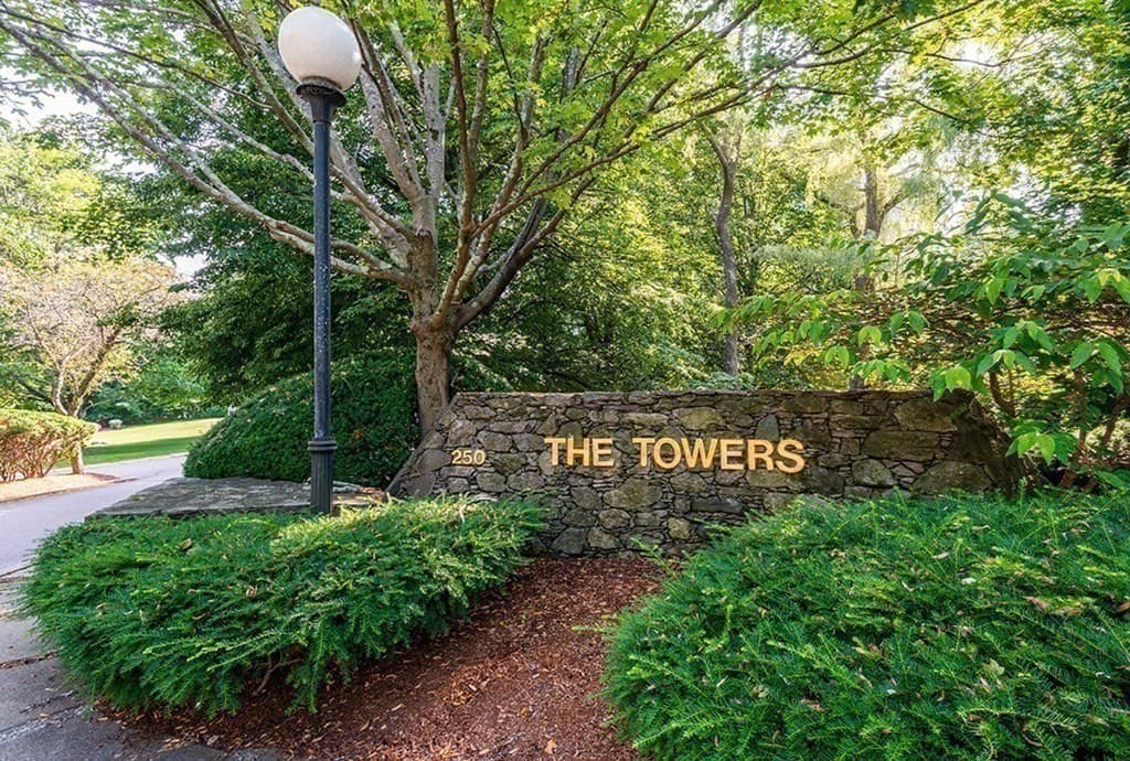 Condominium at 250 Hammond Pond Parkway # 1604N, Newton MA 02467, Newton, photo 7 of 27