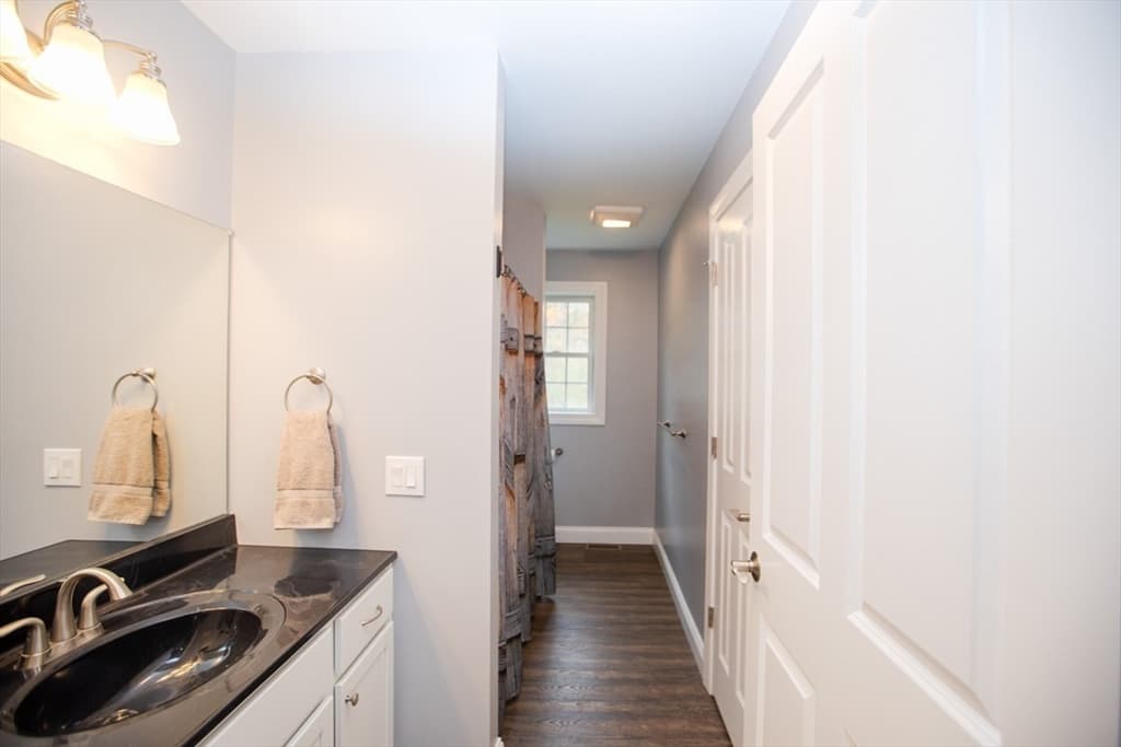 Single Family Residence at 33 Rhinecliffe Road, Swansea MA 02777, photo 17 of 37