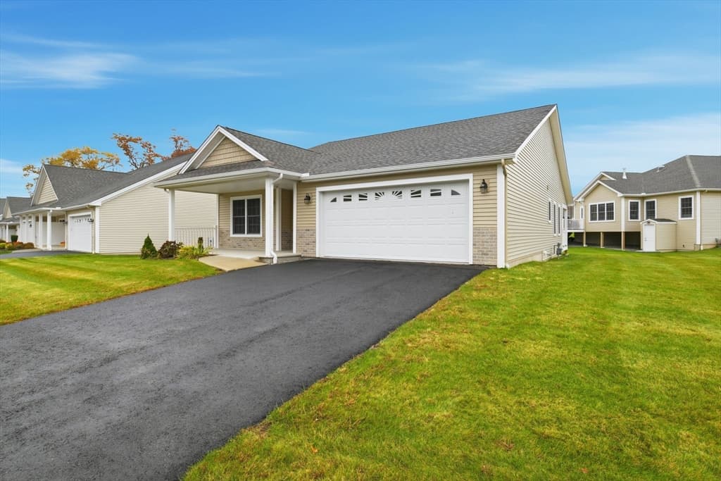 Condominium at 32 Lodge Lane # 32, Wilbraham MA 01095, photo 3 of 42