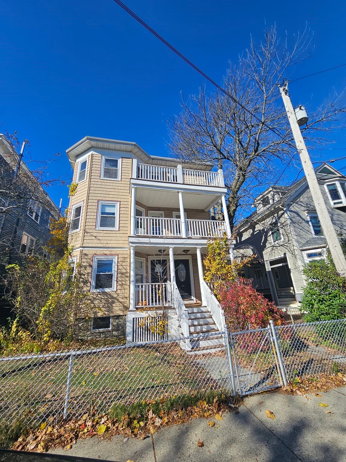 3 Family at 13 Roberts Rd, Cambridge MA 02138, Cambridge, photo 2 of 23