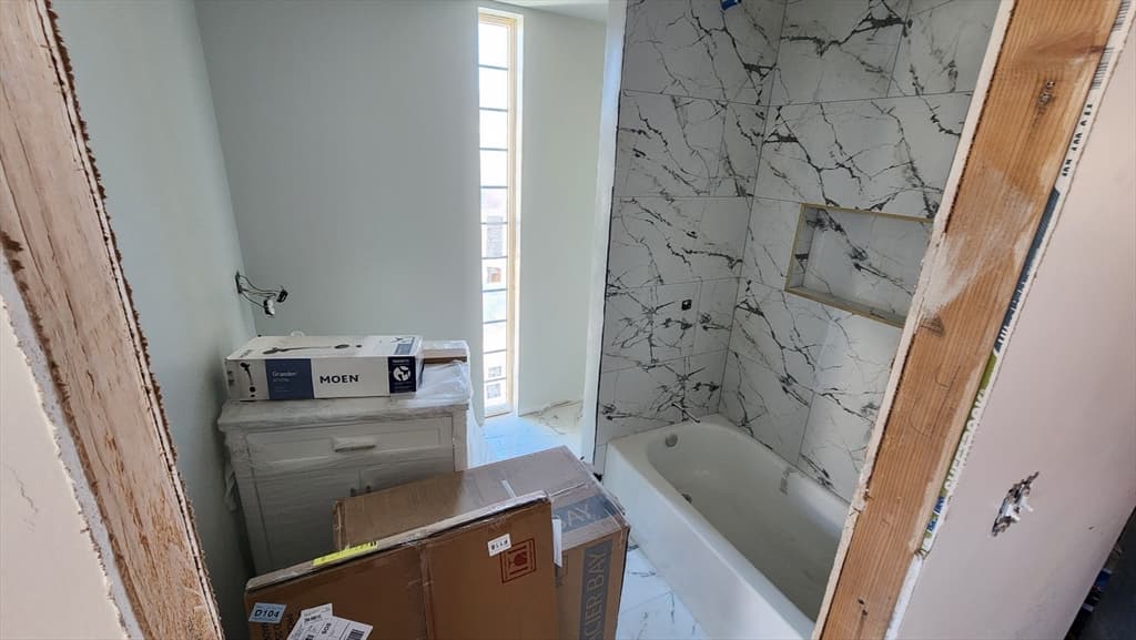 Condominium at 47 Laurel St # 47, Worcester MA 01605, photo 10 of 24