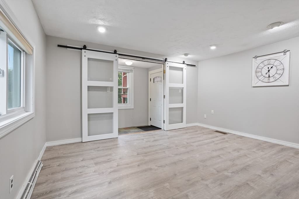 Condominium at 16 Middlesex Street # 4, Chelmsford MA 01863, Chelmsford, photo 5 of 27
