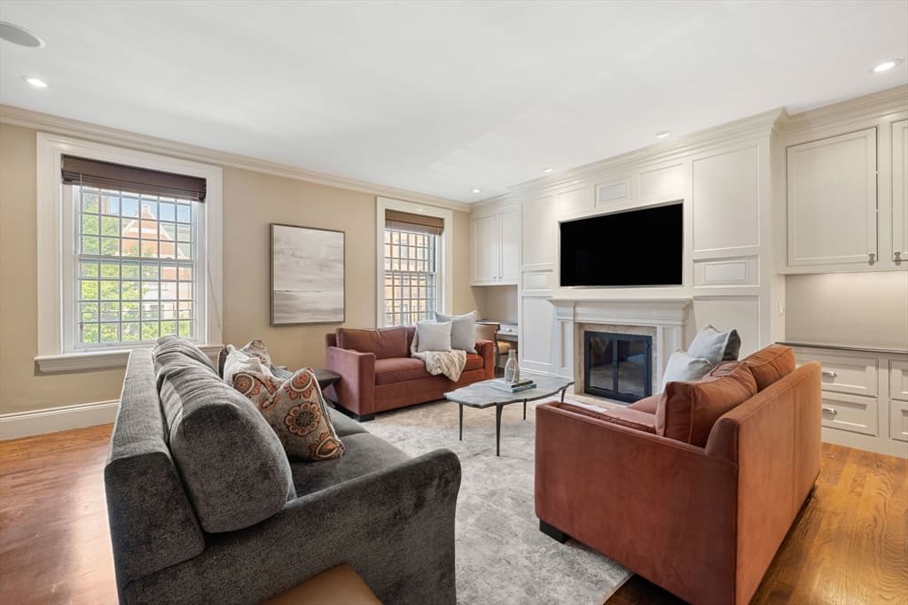 Condominium at 190 Marlborough # C, Boston MA 02116, photo 17 of 40