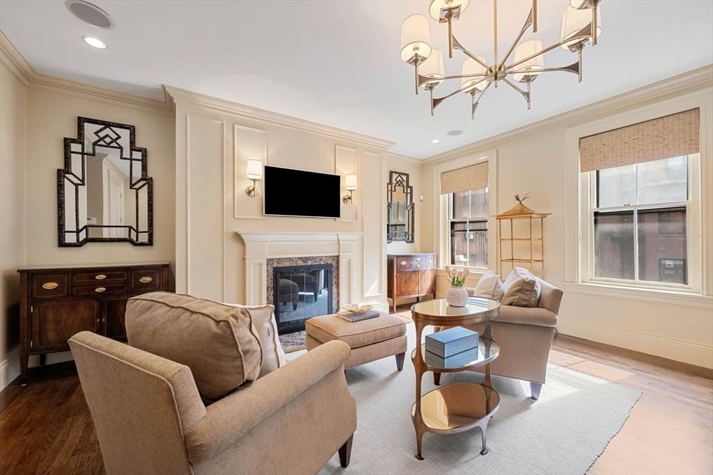 Condominium at 190 Marlborough # C, Boston MA 02116, photo 21 of 40