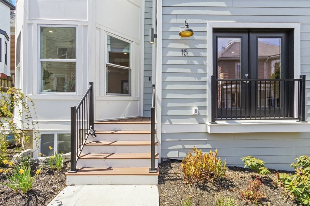Single Family Residence at 15 Spring Hill Ter, Somerville MA 02143, photo 5 of 42