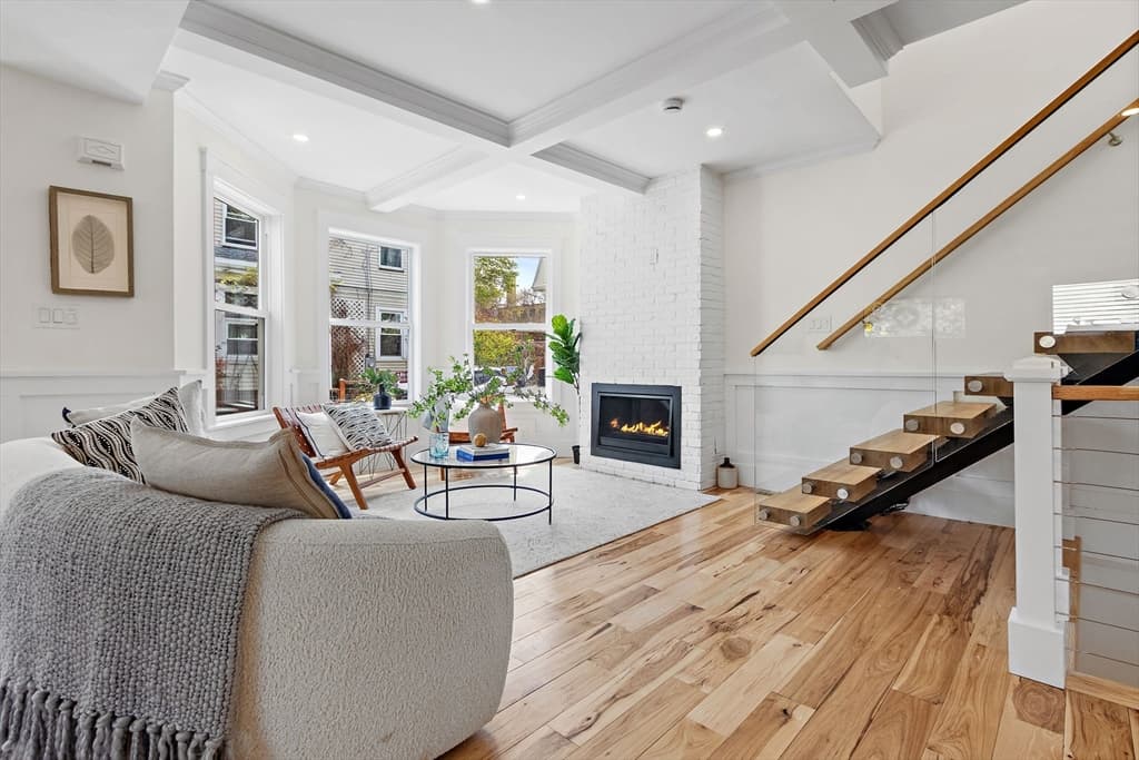 Single Family Residence at 15 Spring Hill Ter, Somerville MA 02143, photo 10 of 42