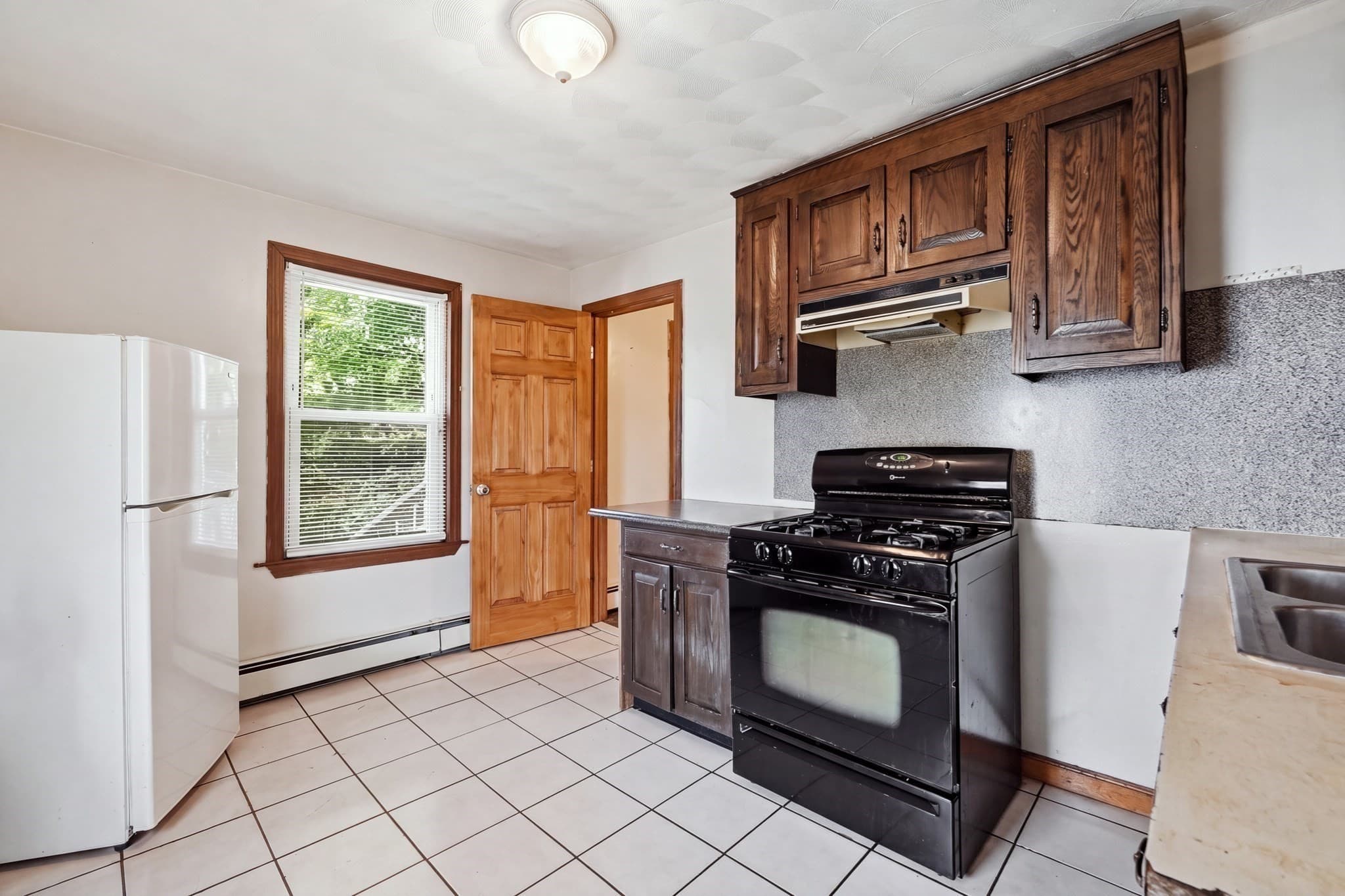 Multi Family at 295 Main, Springfield MA 01151, Springfield, photo 3 of 22