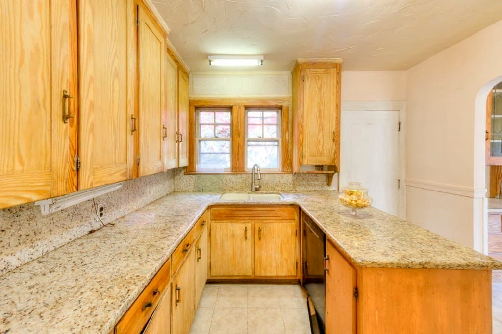 Single Family Residence at 24 Hadwen Road, Worcester MA 01602, photo 23 of 42
