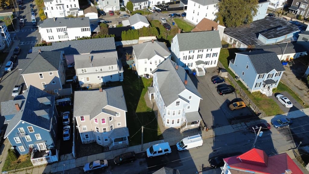 14-28 Downing St, Fall River MA 02723