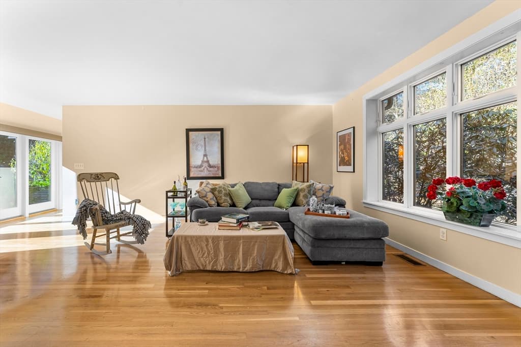 Single Family Residence at 84 Davison Dr., Lincoln MA 01773, Lincoln, photo 15 of 36