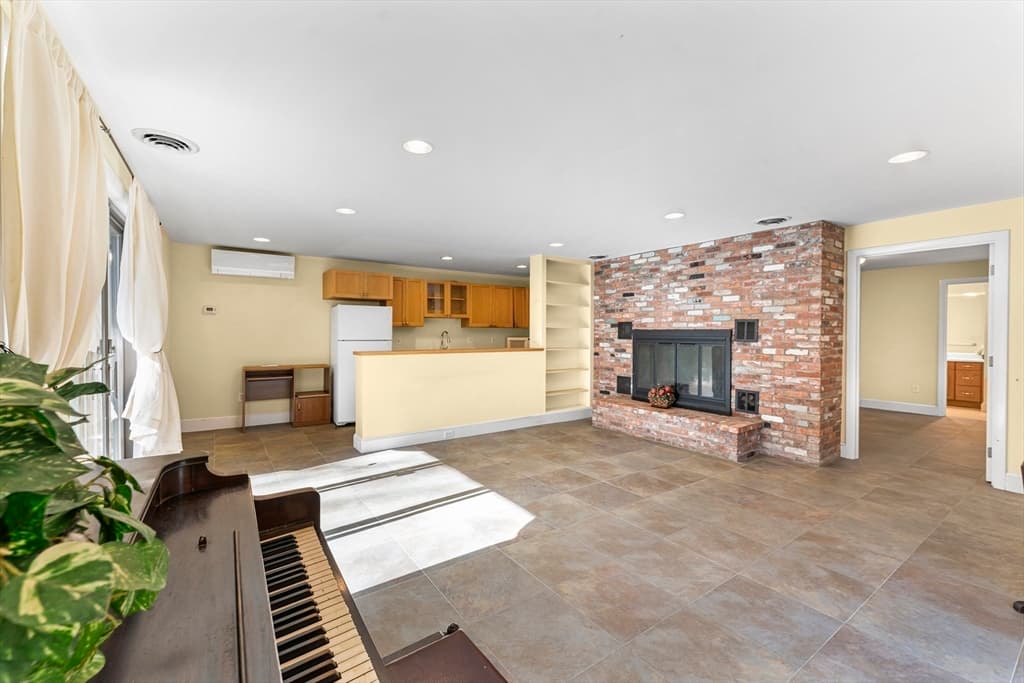 Single Family Residence at 84 Davison Dr., Lincoln MA 01773, Lincoln, photo 35 of 36