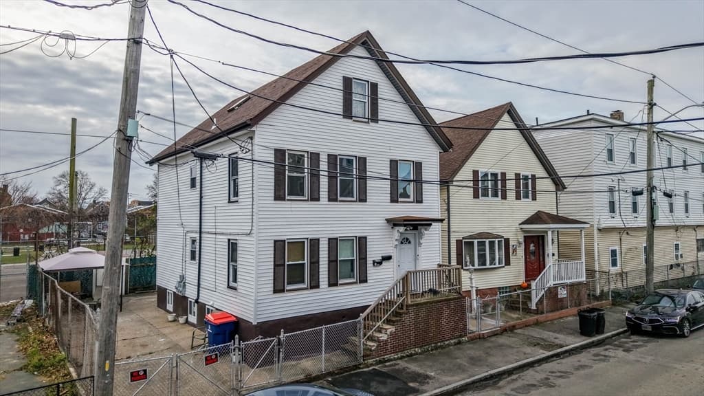 150 Blackmer St, New Bedford MA 02744