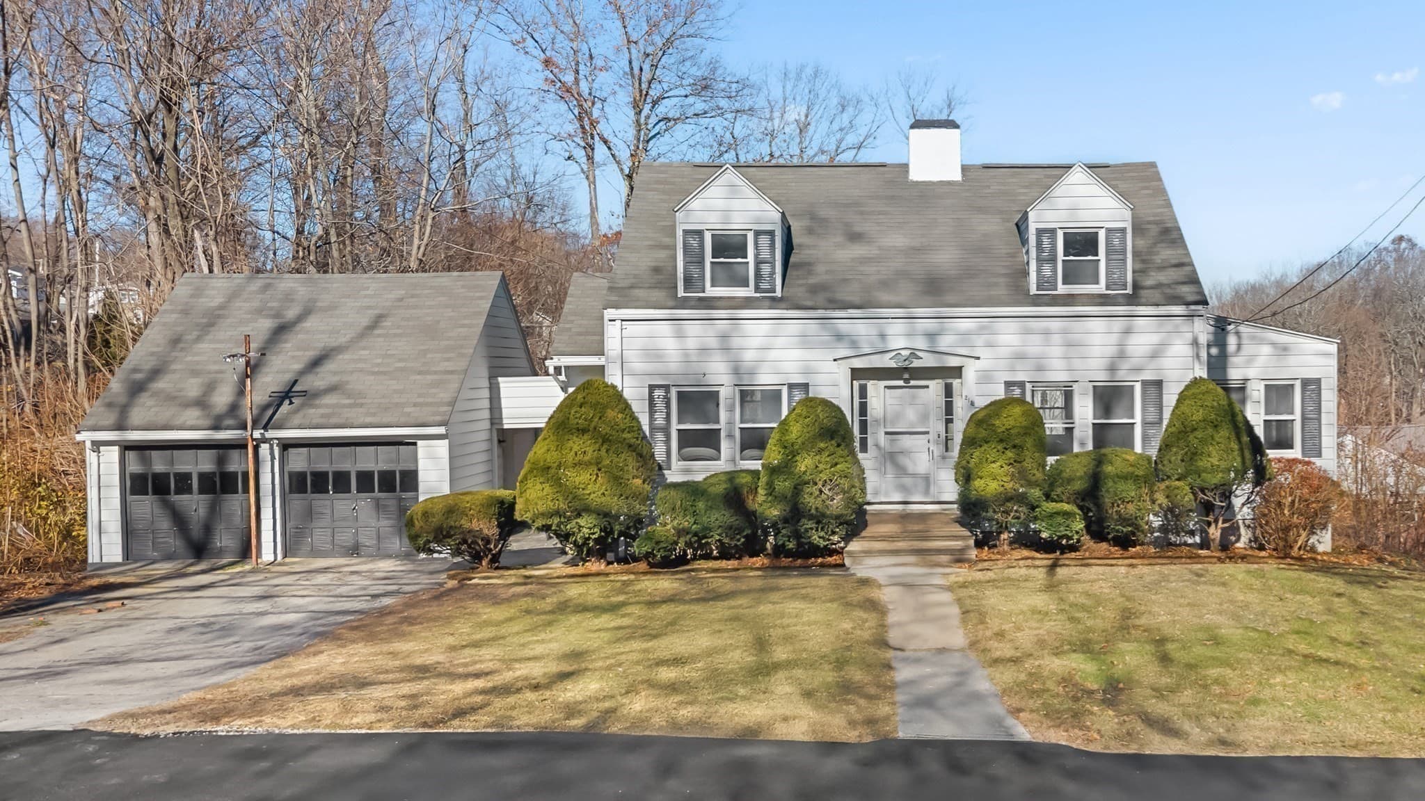 212 Pearl St, Gardner MA 01440