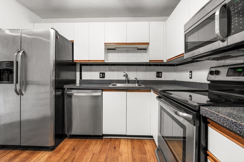 3920 Mystic Valley Pkwy # 303, Medford MA 02155 photo 6
