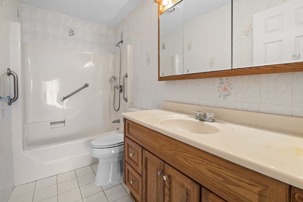 3920 Mystic Valley Pkwy # 303, Medford MA 02155 photo 16