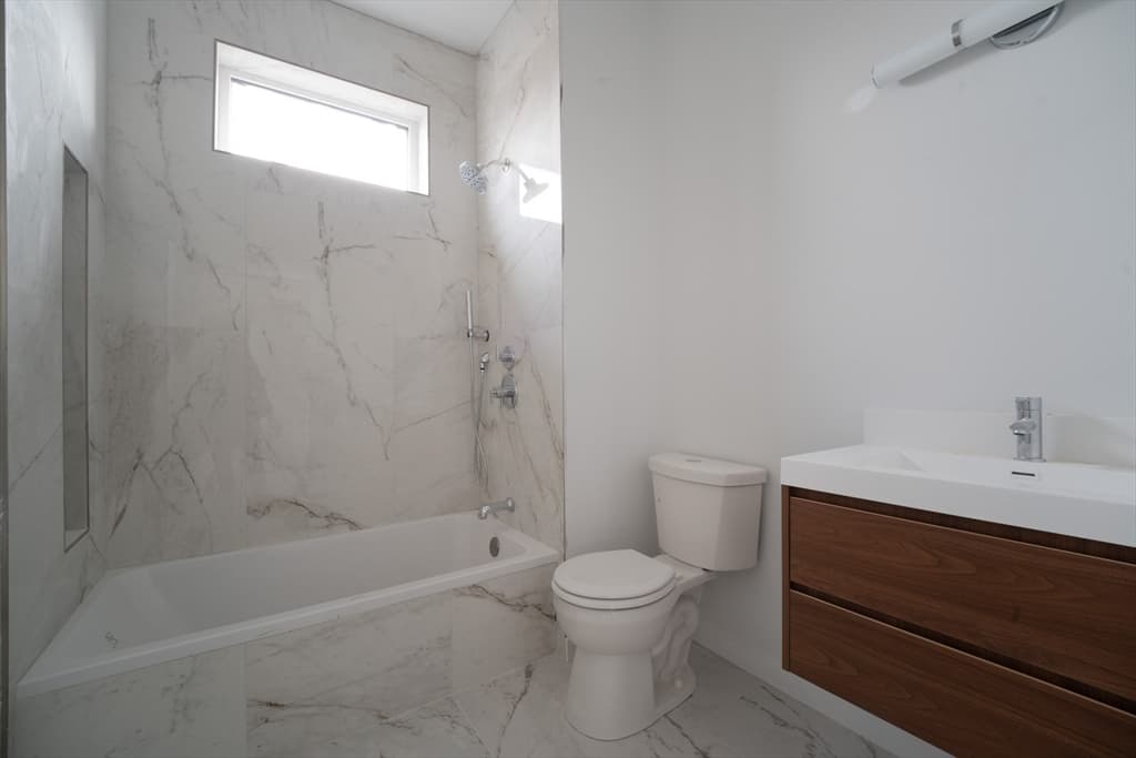 5+ Family - 5+ Units Up/Down at 13 Warwick Street, Somerville MA 02144, Somerville, photo 12 of 19