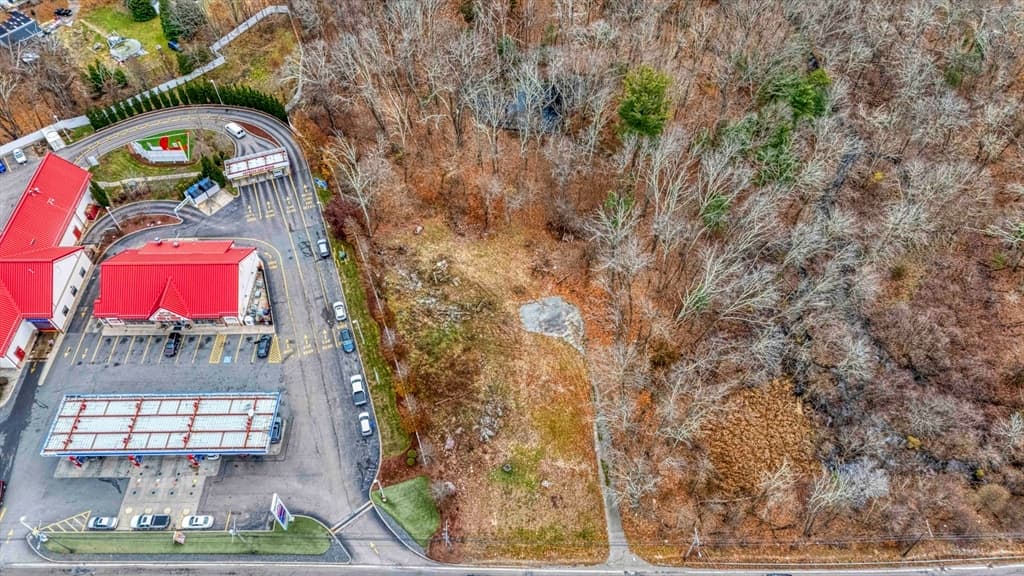 138 Washington, Attleboro MA 02703