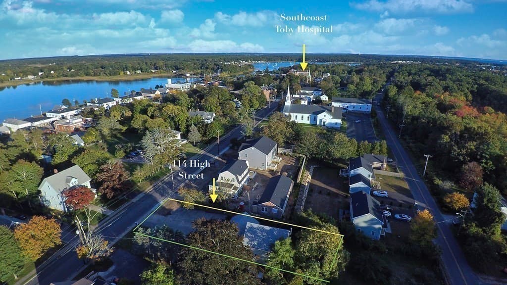 114 High St, Wareham MA 02571