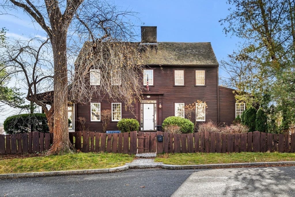 1 Jefferson St, Newburyport MA 01950 photo 5