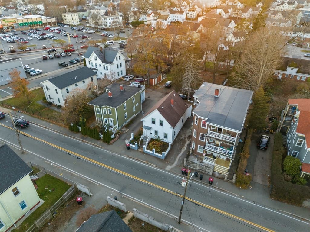 Single Family Residence at 56 N Warren Ave, Brockton MA 02301, photo 6 of 26