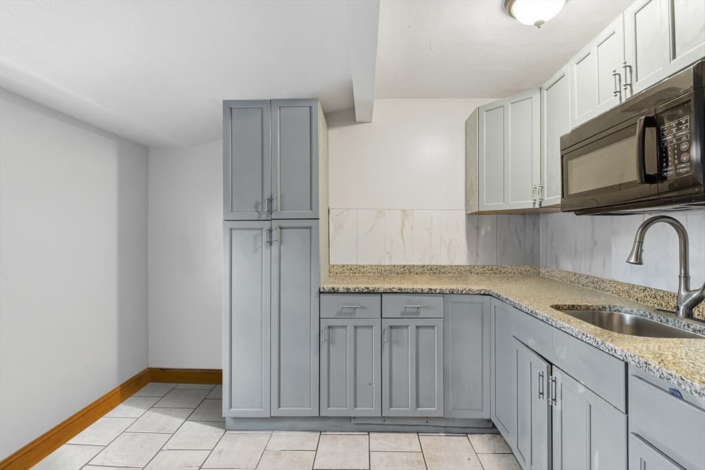 Single Family Residence at 56 N Warren Ave, Brockton MA 02301, photo 8 of 26