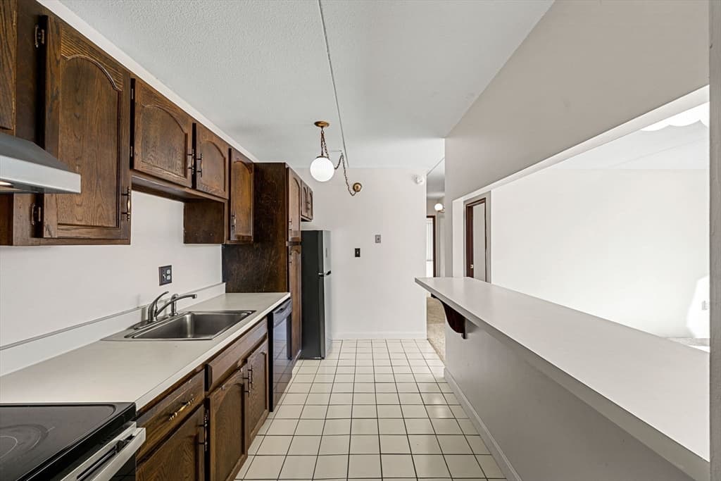 30 Skyline Dr # 6, Braintree MA 02184 photo 7