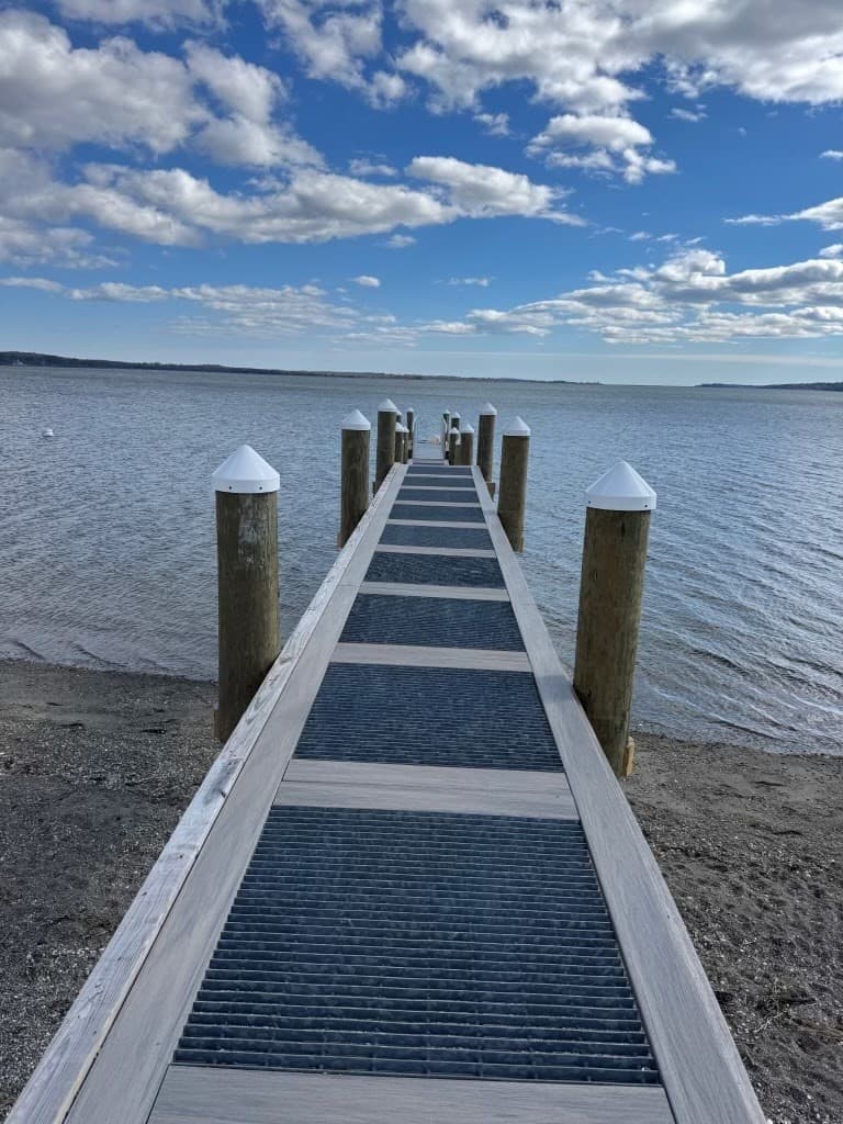 395 Park Avenue, Portsmouth RI 02871