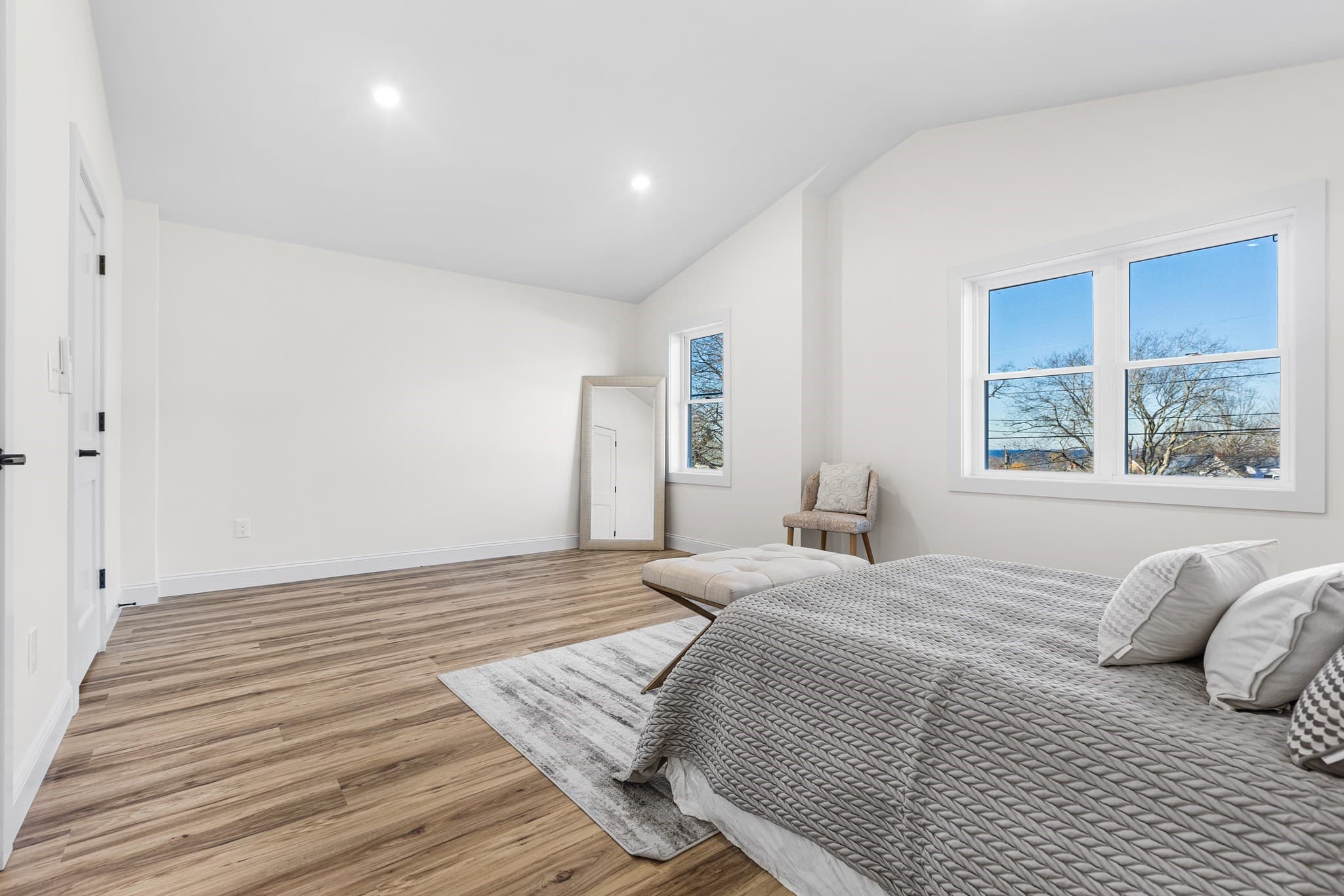 Condominium at 43 High St # B, Gloucester MA 01930, Gloucester, photo 13 of 26