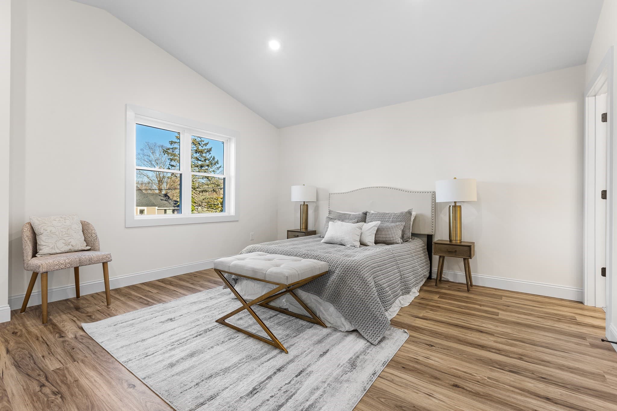 Condominium at 43 High St # B, Gloucester MA 01930, Gloucester, photo 11 of 26