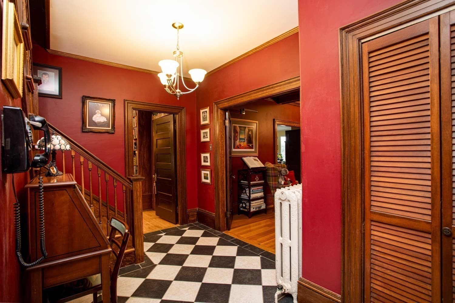Single Family Residence at 1231 Robeson St, Fall River MA 02720, photo 6 of 42