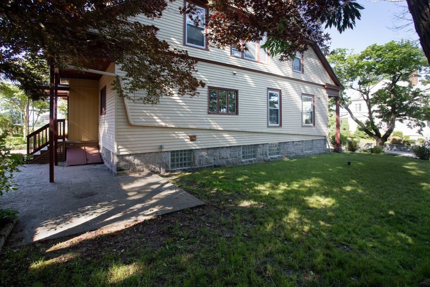Single Family Residence at 1231 Robeson St, Fall River MA 02720, photo 41 of 42