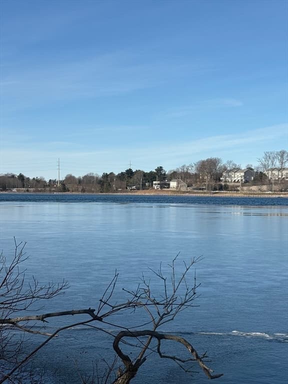 Condominium at 273 West Main St # B12, Marlborough MA 01752, Marlborough, photo 32 of 37