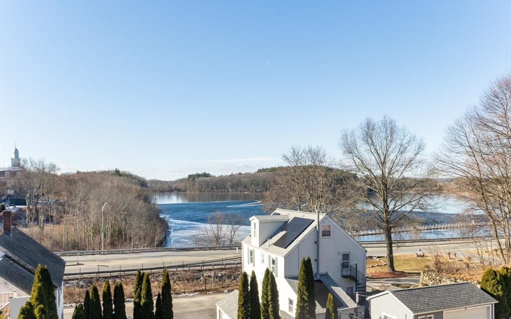 Condominium at 273 West Main St # B12, Marlborough MA 01752, Marlborough, photo 28 of 37