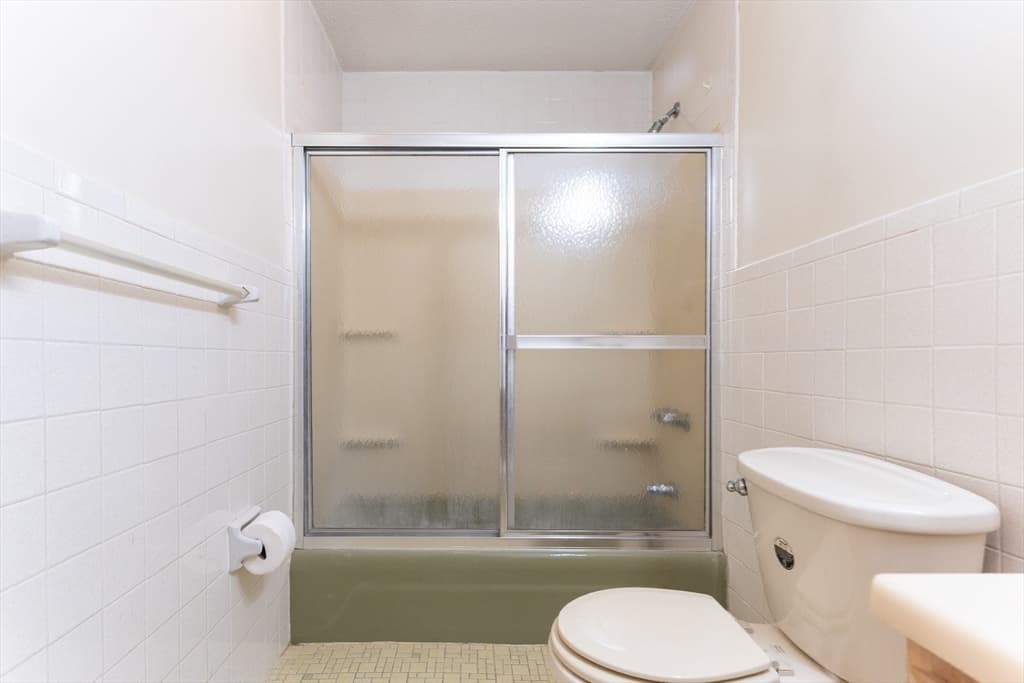 Condominium at 273 West Main St # B12, Marlborough MA 01752, Marlborough, photo 24 of 37
