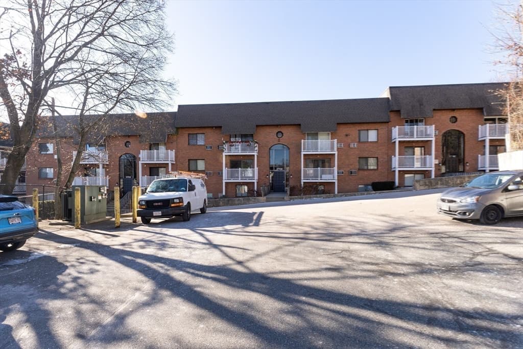 Condominium at 273 West Main St # B12, Marlborough MA 01752, Marlborough, photo 37 of 37