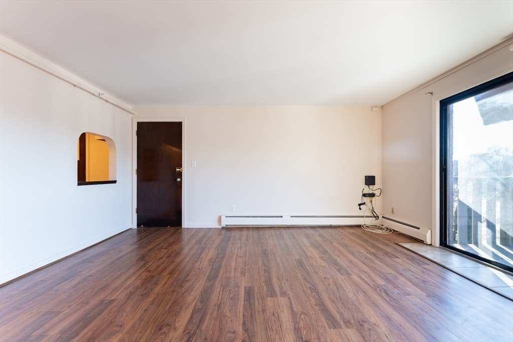 Condominium at 273 West Main St # B12, Marlborough MA 01752, Marlborough, photo 4 of 37