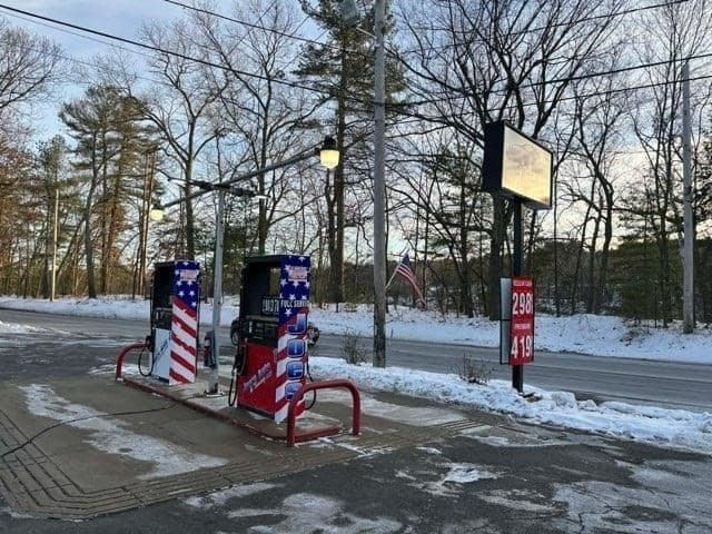 Commercial Sale at 54 Pawtucket Blvd, Tyngsborough MA 01879, photo 2 of 32