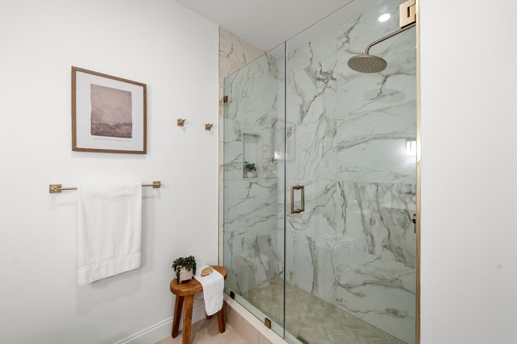 Condominium at 51 North Margin St # 3, Boston MA 02113, photo 17 of 19