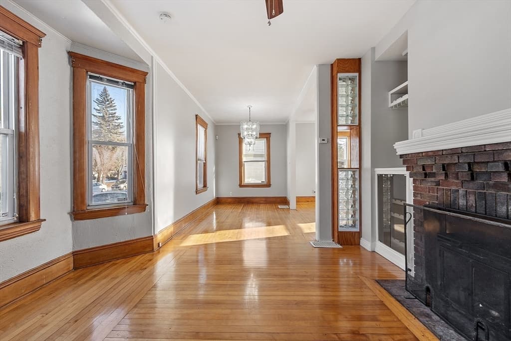 3 Franconia St, Worcester MA 01602 photo 6