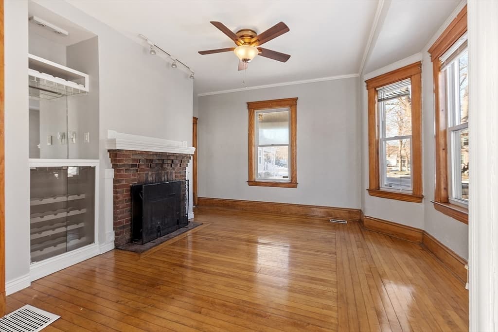 3 Franconia St, Worcester MA 01602 photo 7