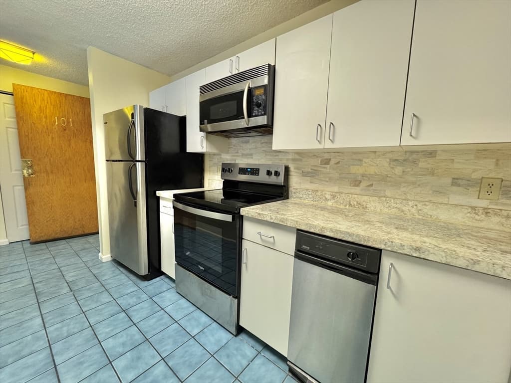 24 Corey St # 101, Everett MA 02149 photo 10