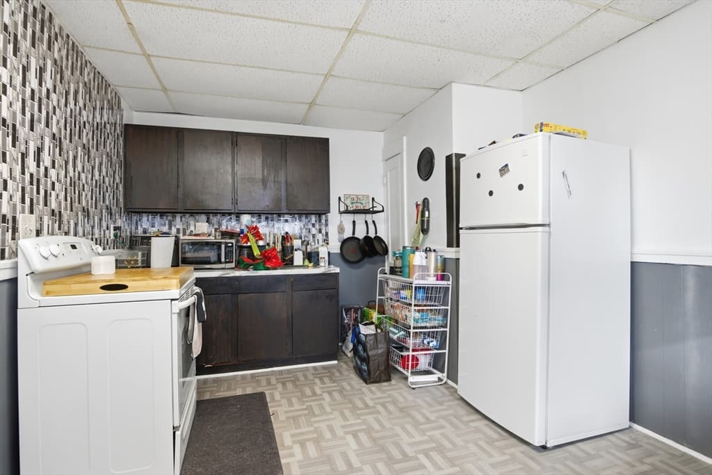 Commercial Sale at 17 Fairbanks Street, Worcester MA 01610, Worcester, photo 6 of 40