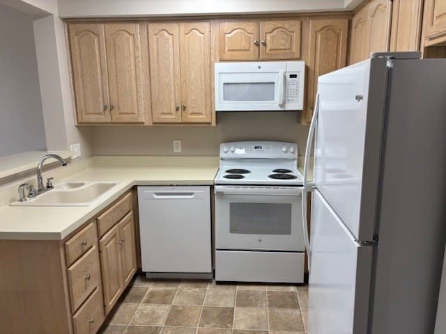 34 Sumner Ave # 402, Springfield MA 01108 photo 2