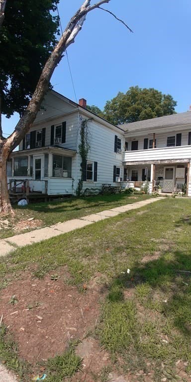 5-9 Family at 23-27 West St, Ware MA 01082, Ware, photo 2 of 8