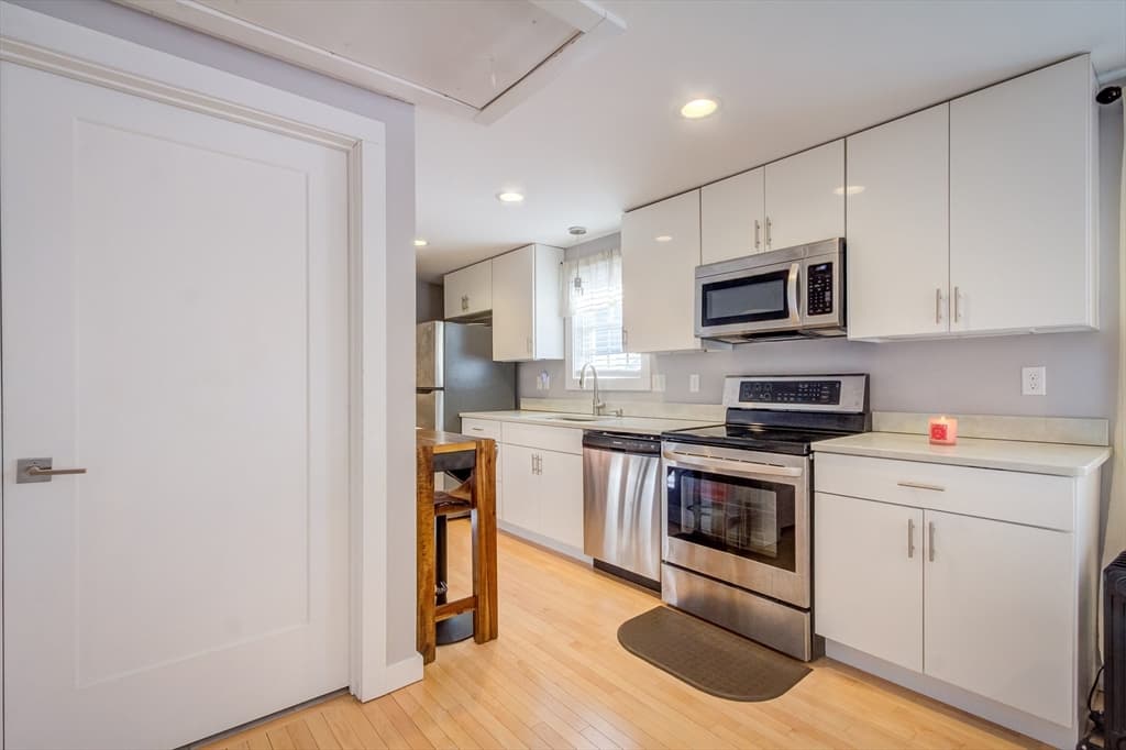 Single Family Residence at 66 Victoria Ln, Templeton MA 01468, Templeton, photo 2 of 33