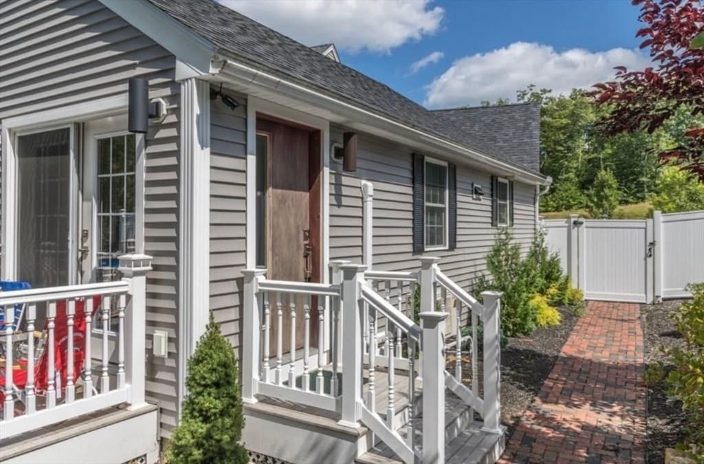 Single Family Residence at 66 Victoria Ln, Templeton MA 01468, Templeton, photo 5 of 33