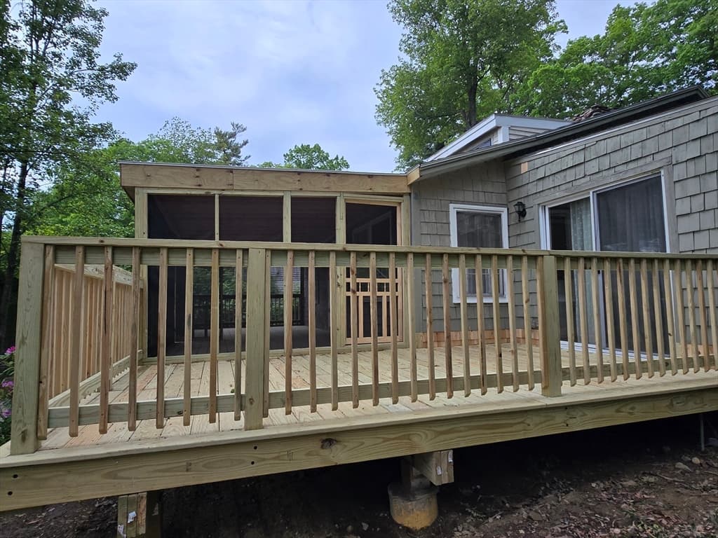 Single Family Residence at 7 Victoria Ave, Rutland MA 01543, Rutland, photo 2 of 17