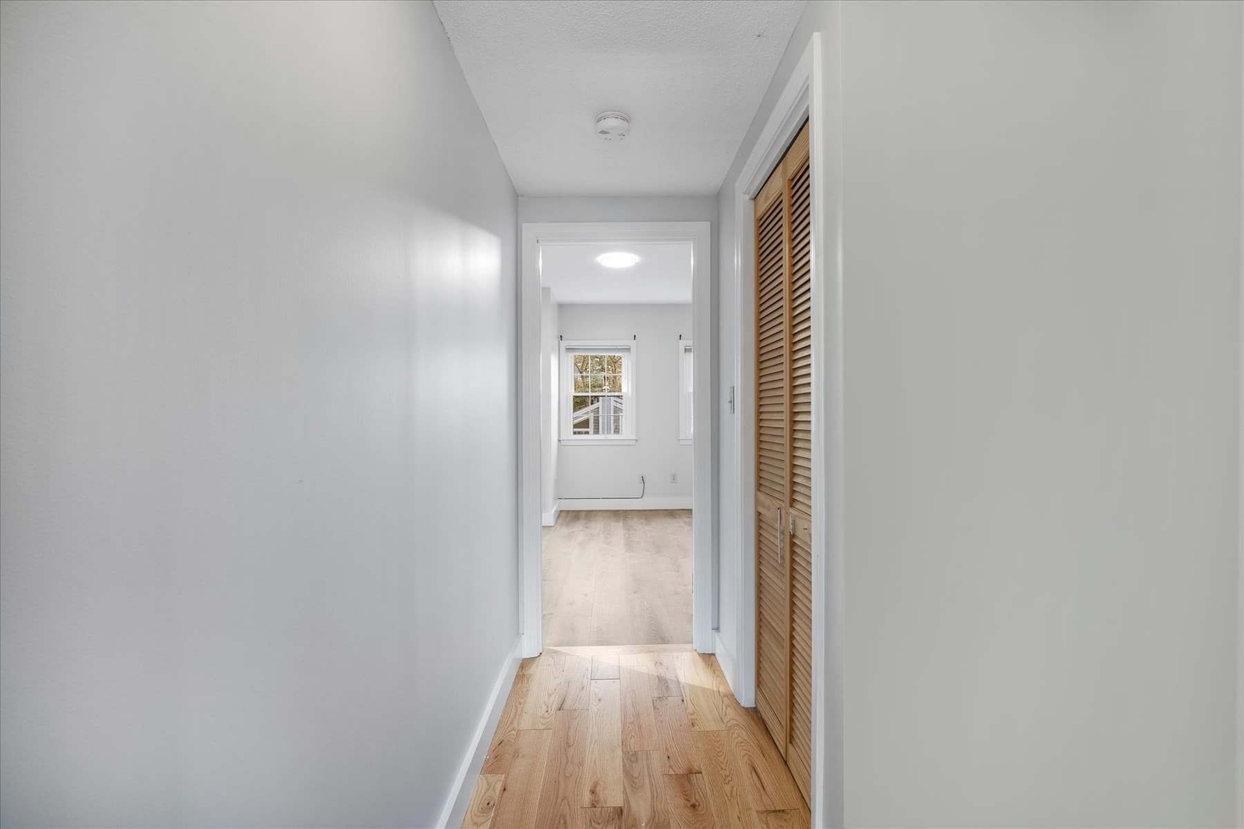 Single Family Residence at 116 Franklin Ter, Tisbury MA 02568, photo 21 of 38